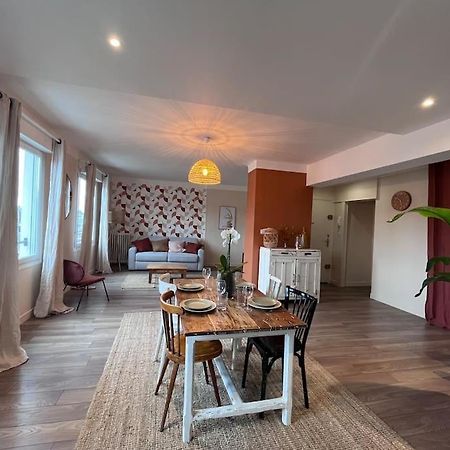 Le Saint Pierre Grand Duplex Hyper Centre, Port Caenアパートメント エクステリア 写真