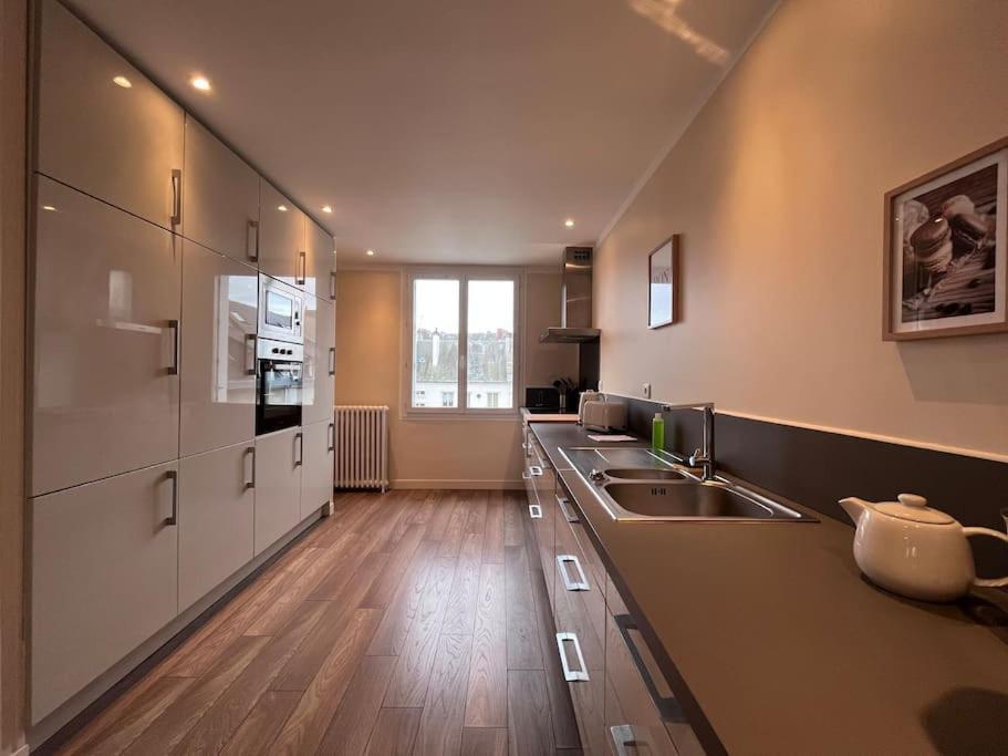 Le Saint Pierre Grand Duplex Hyper Centre, Port Caenアパートメント エクステリア 写真
