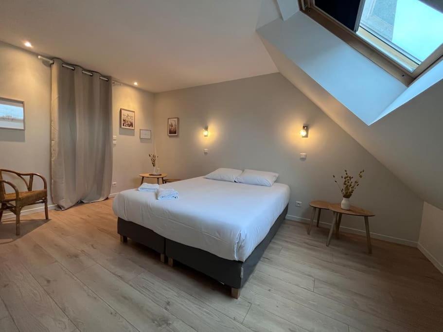 Le Saint Pierre Grand Duplex Hyper Centre, Port Caenアパートメント エクステリア 写真