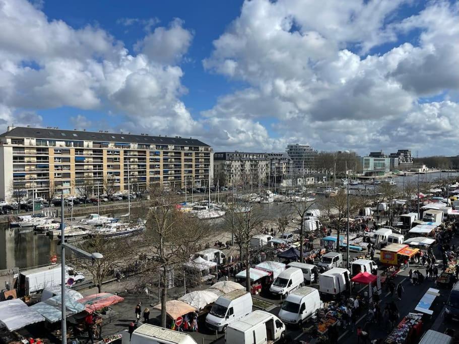 Le Saint Pierre Grand Duplex Hyper Centre, Port Caenアパートメント エクステリア 写真